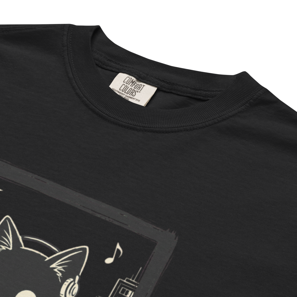 Neon Riot Cat DJ Tee – Yui Style